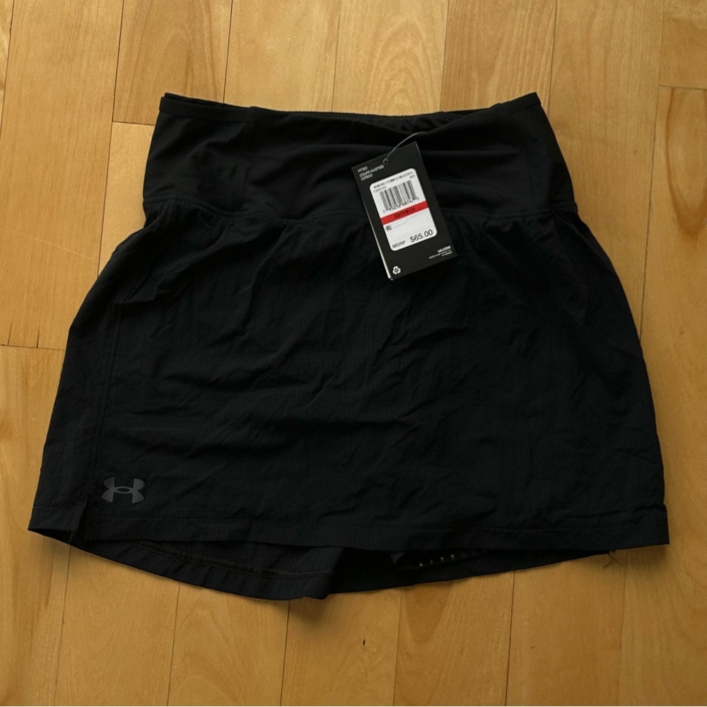 NWT Under Armour Women’s XS Black Athletic Trail Skirt with Back Zipper